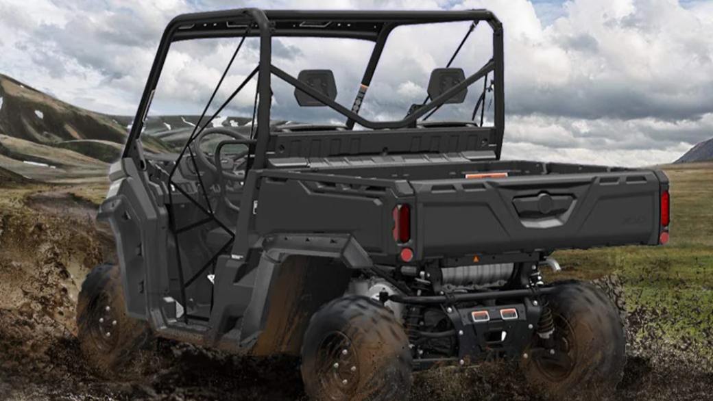 Can-Am Defender on mud