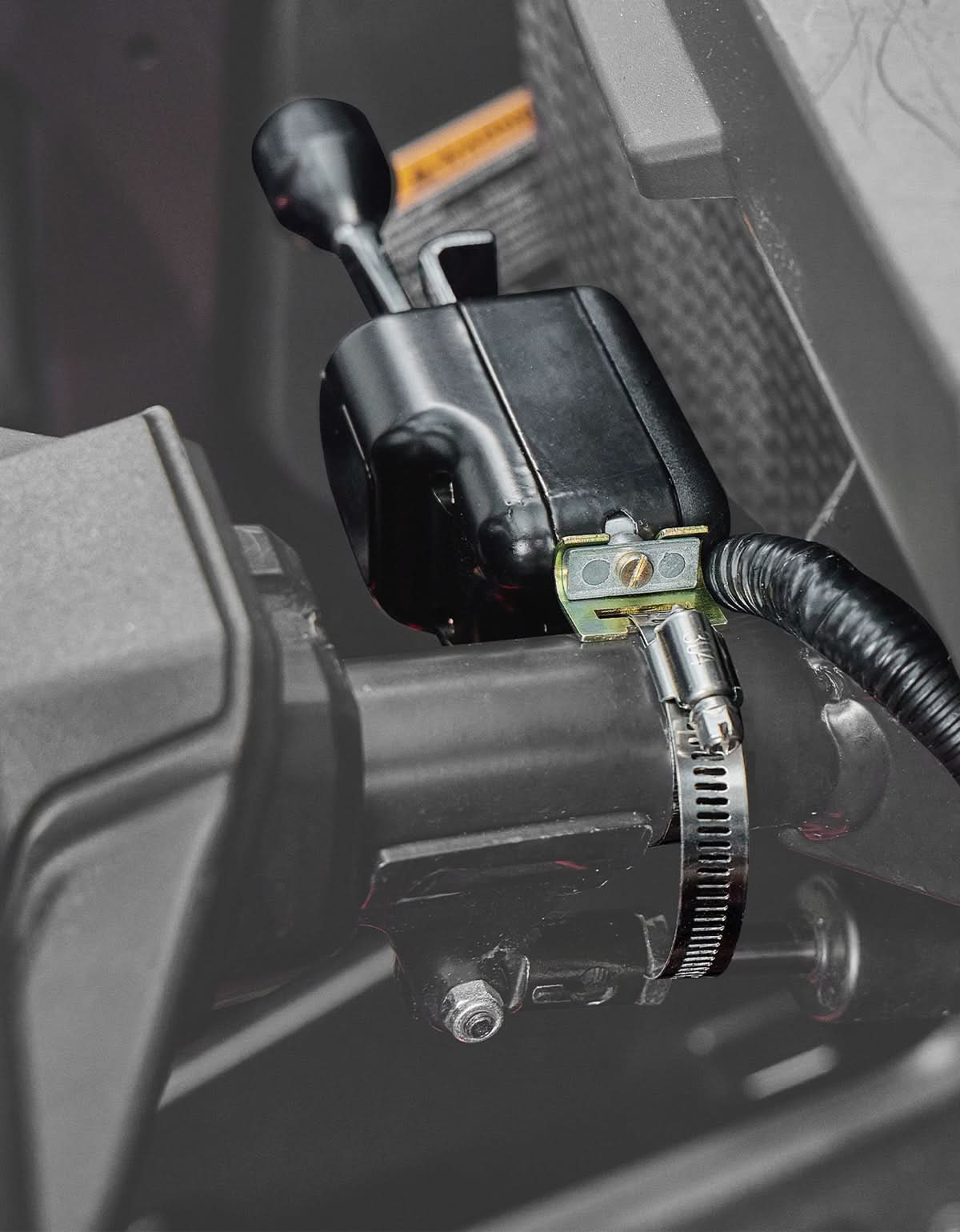 Universal Turn Signal Levers with 110D Horn, DC10-48V 10A for