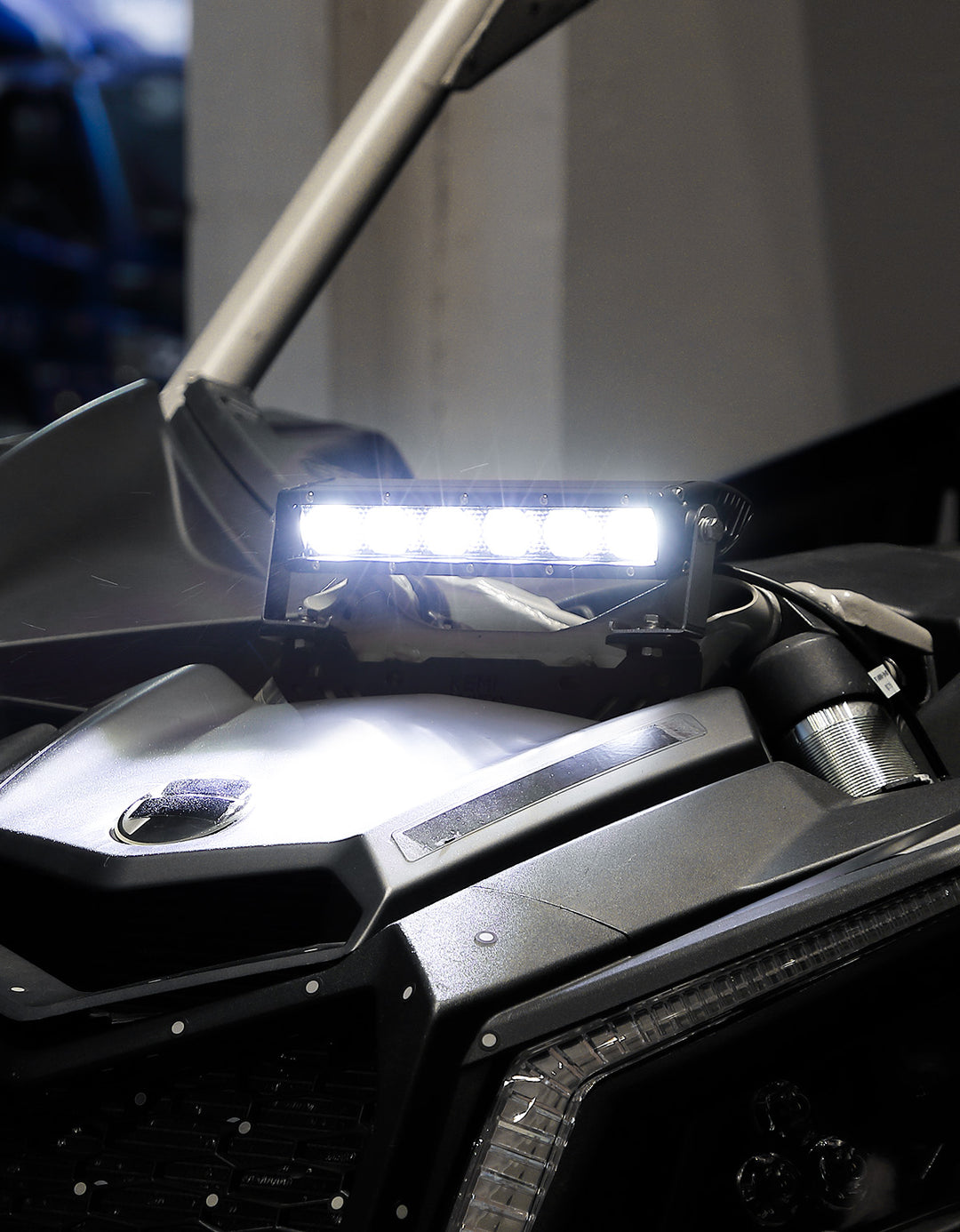 Shock Tower Light Bar with Mount Bracket for Can-Am Maverick X3&X3 MAX - Kemimoto